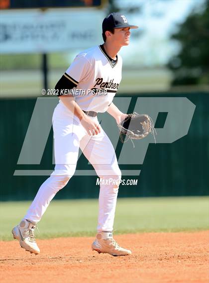Thumbnail 1 in Berwick vs. Brusly (LHSAA 3A Regional Playoff) photogallery.