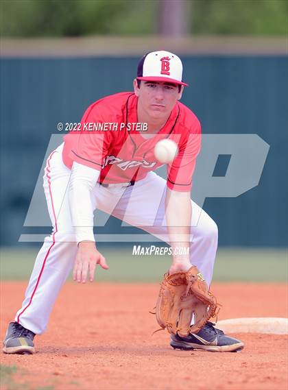 Thumbnail 3 in Berwick vs. Brusly (LHSAA 3A Regional Playoff) photogallery.