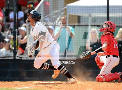 Thumbnail 2 in Berwick vs. Brusly (LHSAA 3A Regional Playoff) photogallery.