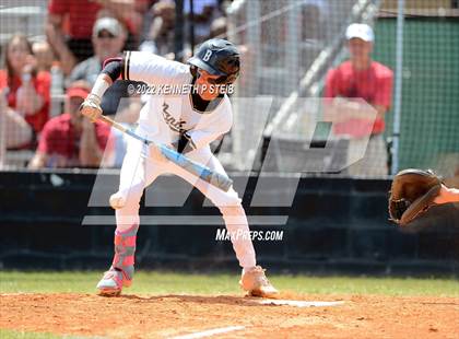 Thumbnail 2 in Berwick vs. Brusly (LHSAA 3A Regional Playoff) photogallery.