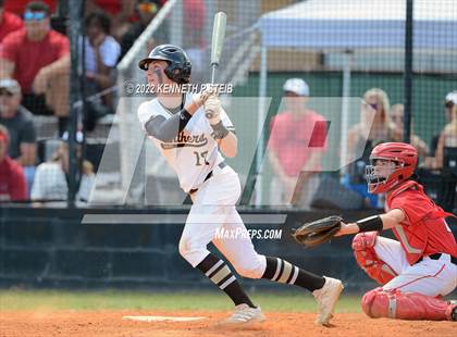 Thumbnail 2 in Berwick vs. Brusly (LHSAA 3A Regional Playoff) photogallery.