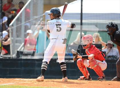 Thumbnail 1 in Berwick vs. Brusly (LHSAA 3A Regional Playoff) photogallery.