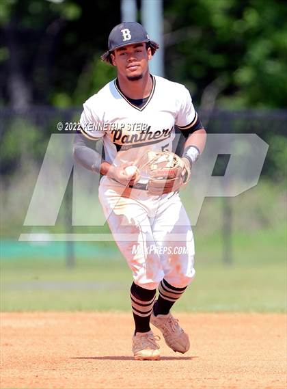 Thumbnail 1 in Berwick vs. Brusly (LHSAA 3A Regional Playoff) photogallery.