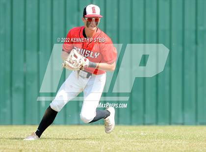 Thumbnail 2 in Berwick vs. Brusly (LHSAA 3A Regional Playoff) photogallery.