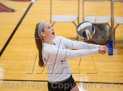 Thumbnail 1 in Coventry vs Medfield (2013 Volleyhall Classic) photogallery.