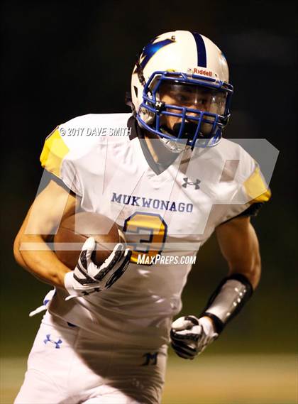 Thumbnail 2 in Mukwonago @ Catholic Memorial photogallery.