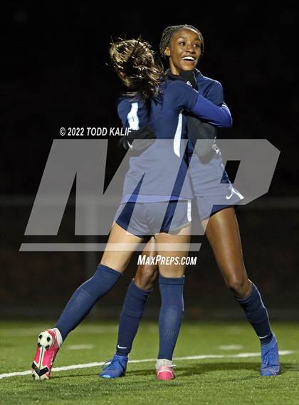 Thumbnail 2 in Thomaston vs East Catholic (CIAC Class S Semifinal) photogallery.
