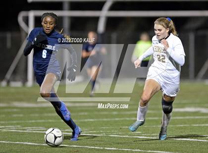 Thumbnail 1 in Thomaston vs East Catholic (CIAC Class S Semifinal) photogallery.