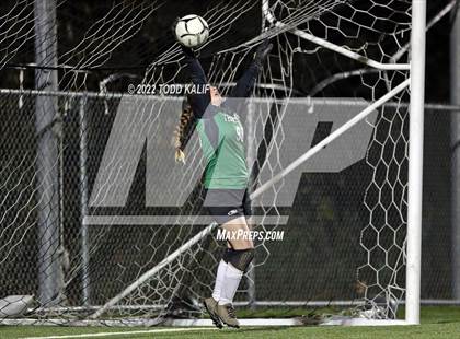 Thumbnail 2 in Thomaston vs East Catholic (CIAC Class S Semifinal) photogallery.