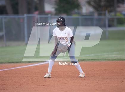 Thumbnail 3 in Hampton vs Northside photogallery.