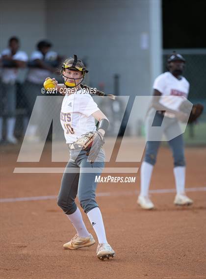 Thumbnail 1 in Hampton vs Northside photogallery.