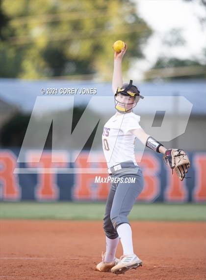 Thumbnail 2 in Hampton vs Northside photogallery.