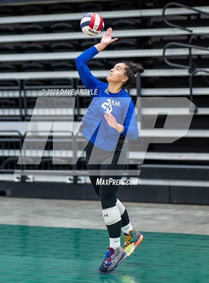 Thumbnail 1 in Bingham vs. Snow Canyon (Utah Valley Invitational) photogallery.