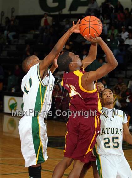 Thumbnail 2 in CE Murray v Estill (Lake Marion Invitational Tournament 2010) photogallery.