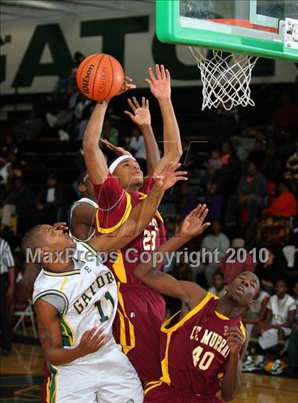 Thumbnail 1 in CE Murray v Estill (Lake Marion Invitational Tournament 2010) photogallery.