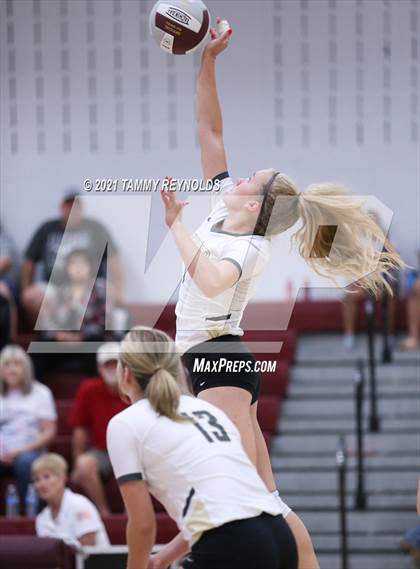 Thumbnail 1 in Alvord vs Jacksboro photogallery.