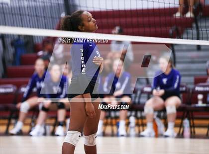 Thumbnail 2 in Alvord vs Jacksboro photogallery.