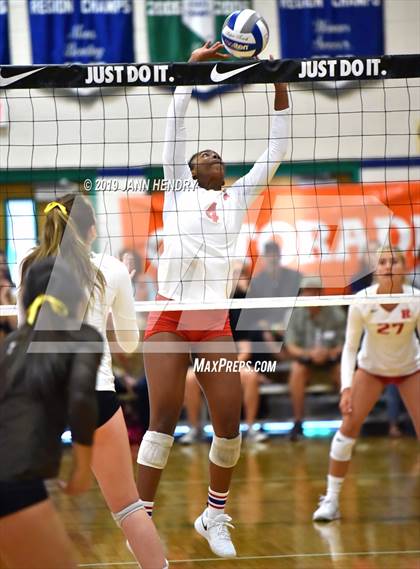 Thumbnail 1 in Saint Francis vs. Redondo Union (Durango Fall Classic) photogallery.