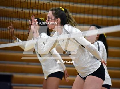 Thumbnail 1 in Saint Francis vs. Redondo Union (Durango Fall Classic) photogallery.