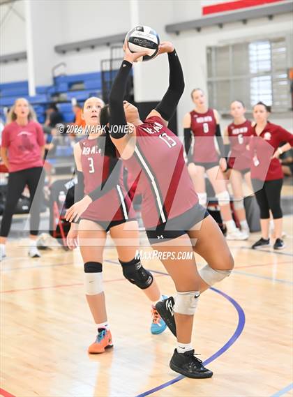 Thumbnail 3 in St. Paul vs. Red Mountain (Nike TOC Southwest) photogallery.