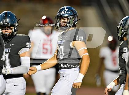 Thumbnail 3 in Manor @ Vandegrift photogallery.