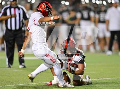 Thumbnail 3 in Manor @ Vandegrift photogallery.