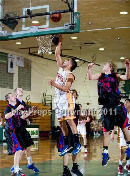 Thumbnail 3 in Ocean View vs San Marcos (Santa Barbara Holiday Classic) photogallery.