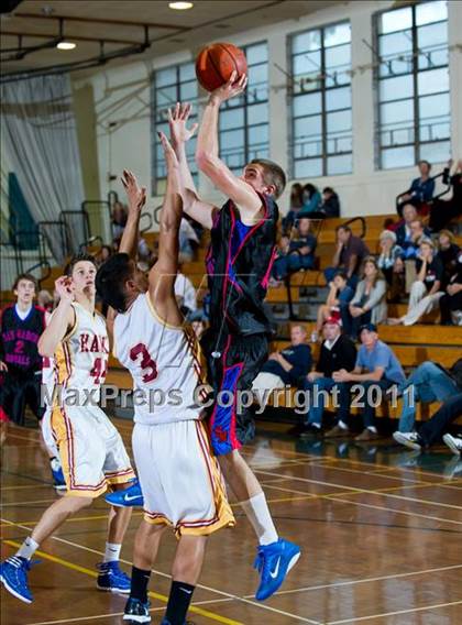 Thumbnail 3 in Ocean View vs San Marcos (Santa Barbara Holiday Classic) photogallery.