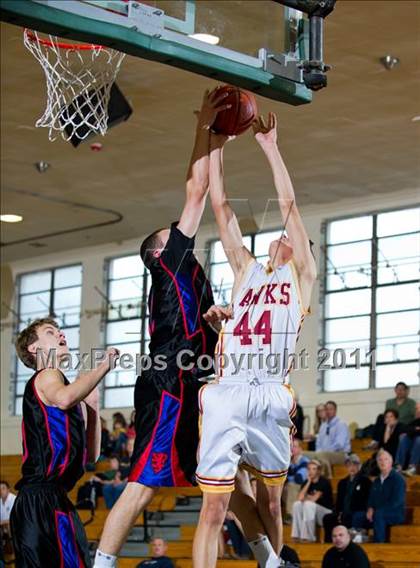 Thumbnail 3 in Ocean View vs San Marcos (Santa Barbara Holiday Classic) photogallery.