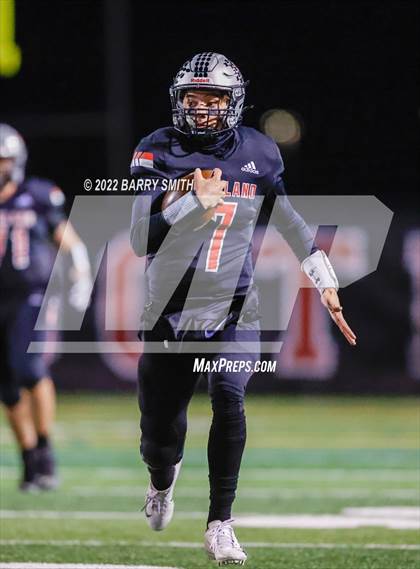 Thumbnail 3 in Loveland vs. Dakota Ridge (CHSAA 4A Second Round) photogallery.