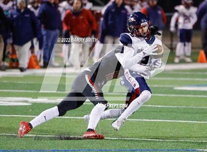 Thumbnail 3 in Loveland vs. Dakota Ridge (CHSAA 4A Second Round) photogallery.