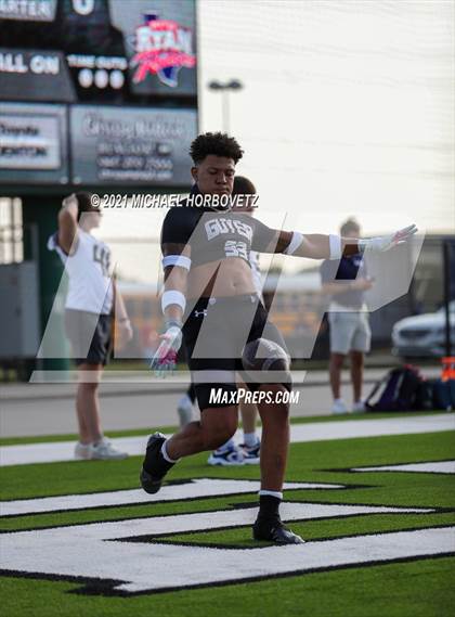 Thumbnail 1 in Guyer @ Ryan photogallery.