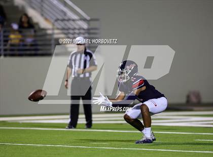 Thumbnail 1 in Guyer @ Ryan photogallery.
