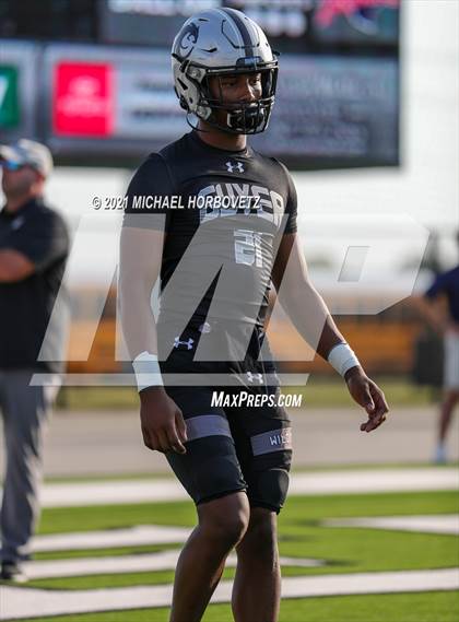 Thumbnail 1 in Guyer @ Ryan photogallery.