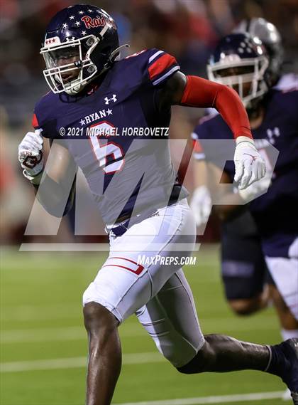 Thumbnail 3 in Guyer @ Ryan photogallery.