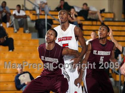 Thumbnail 3 in Sagemont vs Saint Benedicts (City of Palms Classic) photogallery.