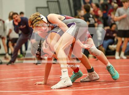 Thumbnail 2 in CHSAA 3A Region 4 Day One photogallery.