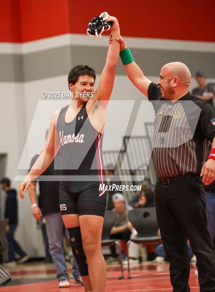 Thumbnail 3 in CHSAA 3A Region 4 Day One photogallery.