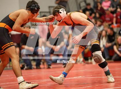Thumbnail 2 in CHSAA 3A Region 4 Day One photogallery.
