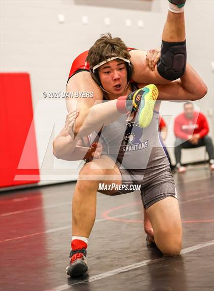 Thumbnail 1 in CHSAA 3A Region 4 Day One photogallery.