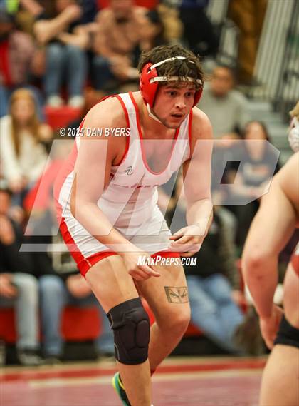 Thumbnail 2 in CHSAA 3A Region 4 Day One photogallery.