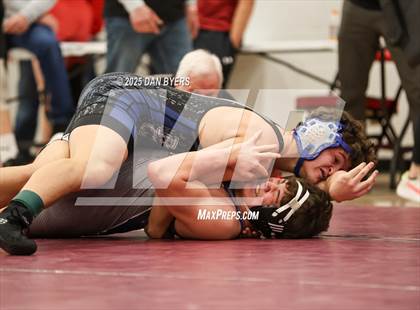 Thumbnail 2 in CHSAA 3A Region 4 Day One photogallery.