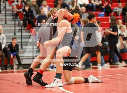 Thumbnail 2 in CHSAA 3A Region 4 Day One photogallery.