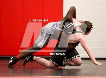 Thumbnail 1 in CHSAA 3A Region 4 Day One photogallery.