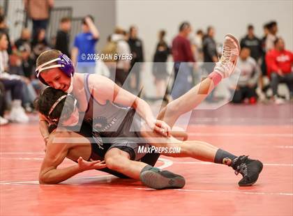 Thumbnail 1 in CHSAA 3A Region 4 Day One photogallery.