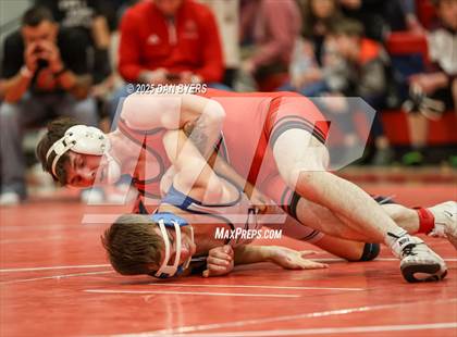 Thumbnail 1 in CHSAA 3A Region 4 Day One photogallery.