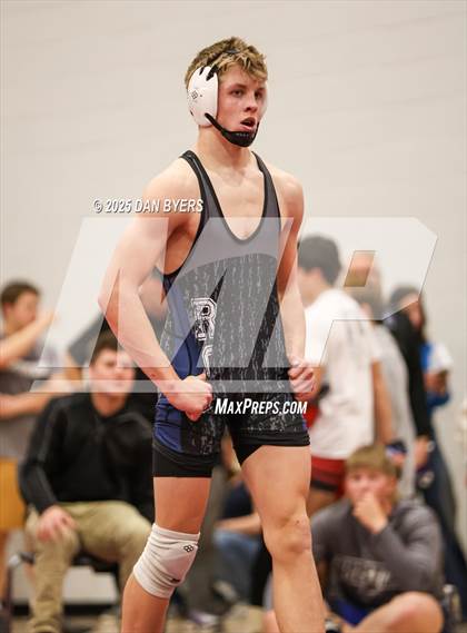 Thumbnail 3 in CHSAA 3A Region 4 Day One photogallery.