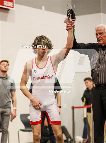 Thumbnail 1 in CHSAA 3A Region 4 Day One photogallery.