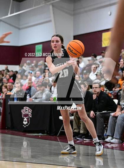 Thumbnail 1 in Tuckerman vs. Bigelow (AAA 2A Regional 1st round) photogallery.