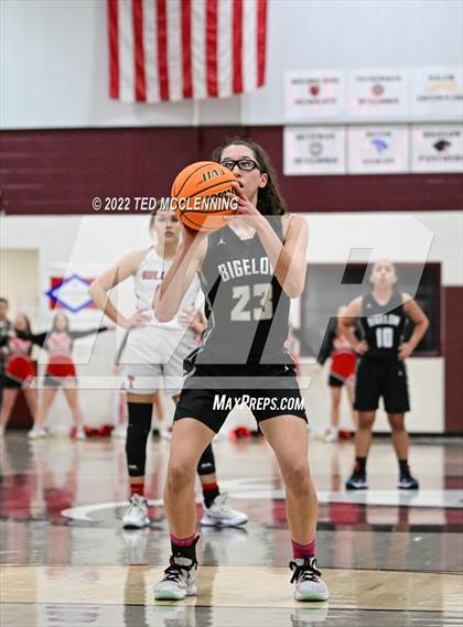 Thumbnail 1 in Tuckerman vs. Bigelow (AAA 2A Regional 1st round) photogallery.